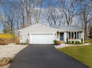 18 Quail Dr, Ridgefield, CT 06877