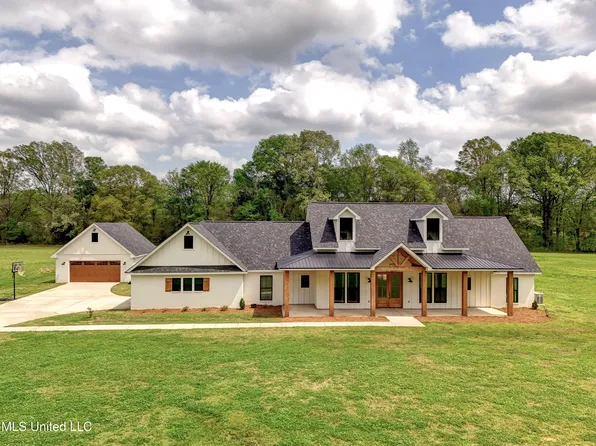 8577 Clinton Tinnin Rd, Clinton, MS 39056