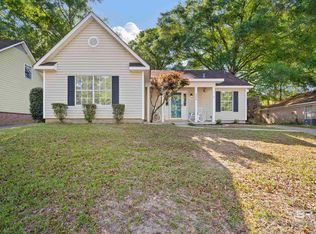 3009 Autumn Ridge Dr, Mobile, AL 36695