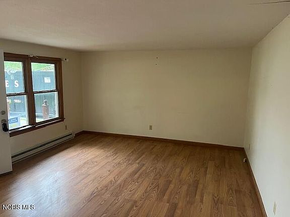 4th image of 13540 Nancy St