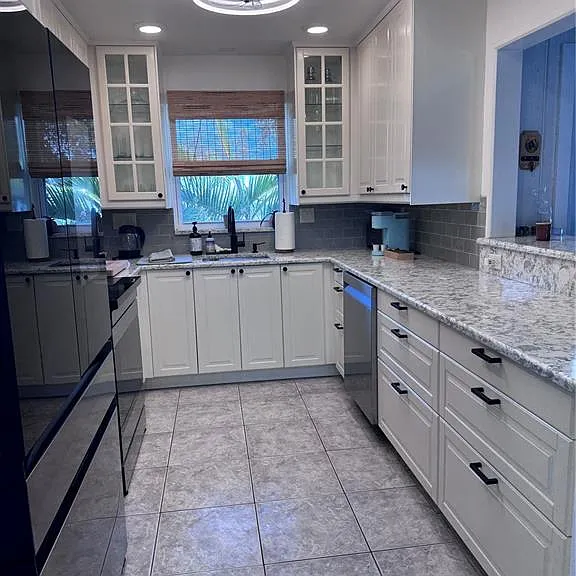 6304 Beechwood Ave — Photo 10