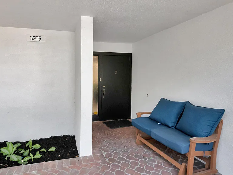 3705 Bridgewood Dr — Photo 31