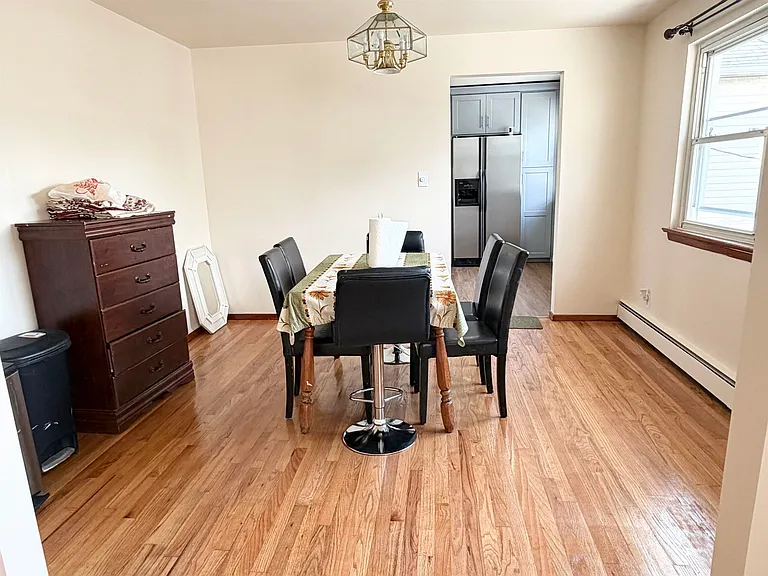 60 Williams Ave — Photo 4