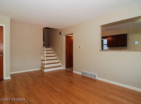 4th image of 4017 Dubois Ave