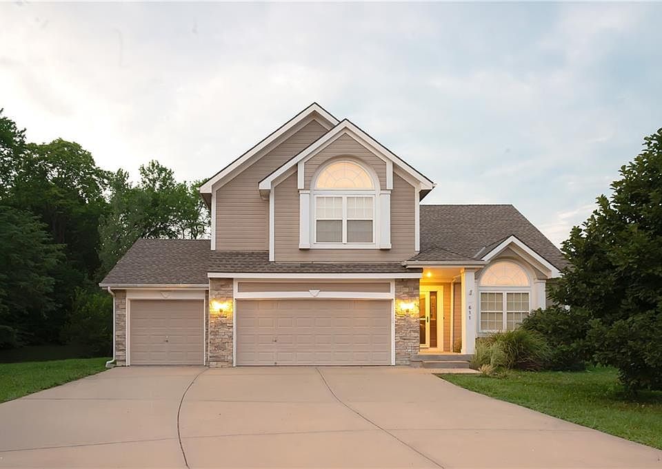 1st image of 611 Timber Crest Ct