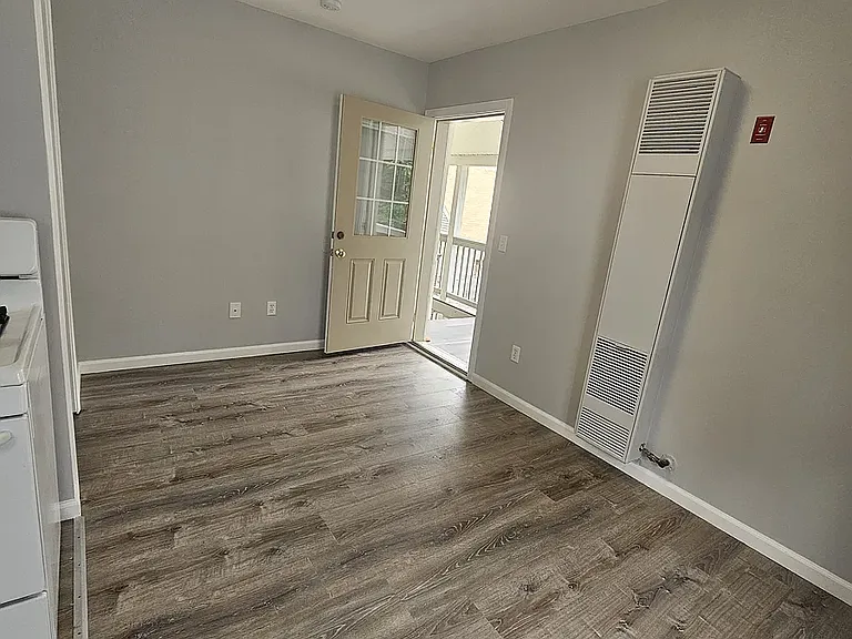 217 River St — Photo 2