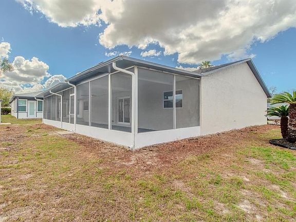 4th image of 11614 Bee Hive Ln