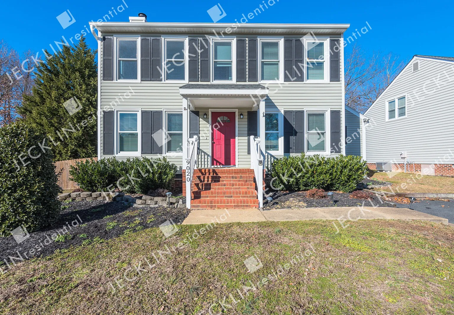 9020 Castle Point Drive — Photo 1