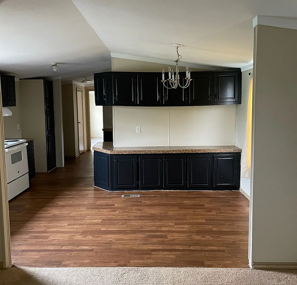 3 bed, 1200 sqft, $1,200 — Photo 2