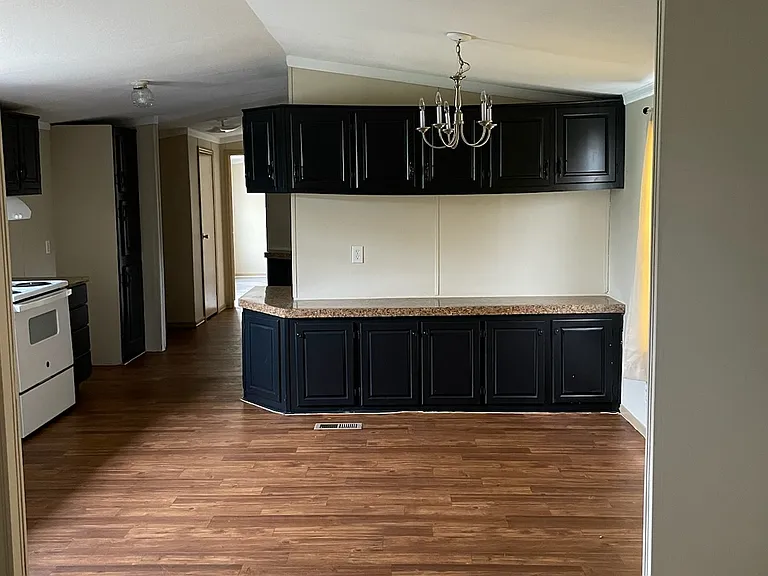 31363 Wisteria Rd — Photo 2