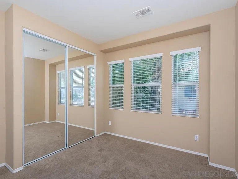 425 S Meadowbrook Dr S #144 — Photo 16