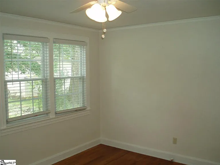 37 Holmes Dr — Photo 12