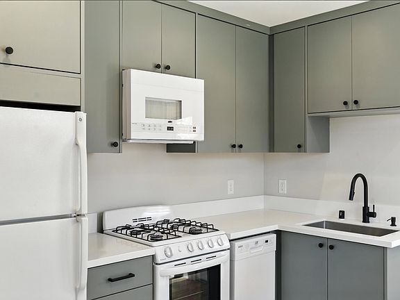 4th image of 211 Hensley St