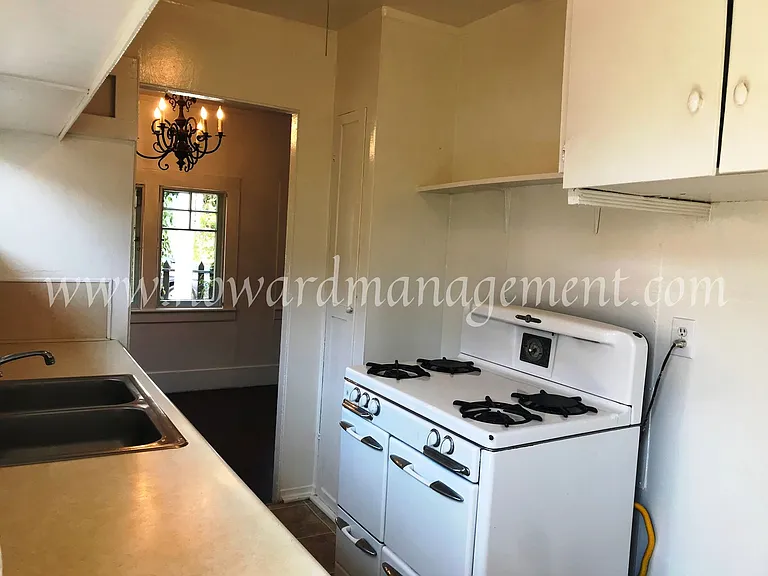 00551RI — Photo 9