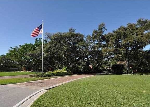 5th image of 2904 Oak Park Cir