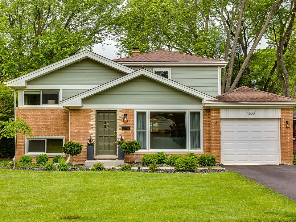 1st image of 1300 Carlisle Pl