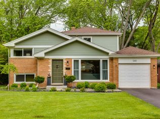 1300 Carlisle Pl, Deerfield, IL