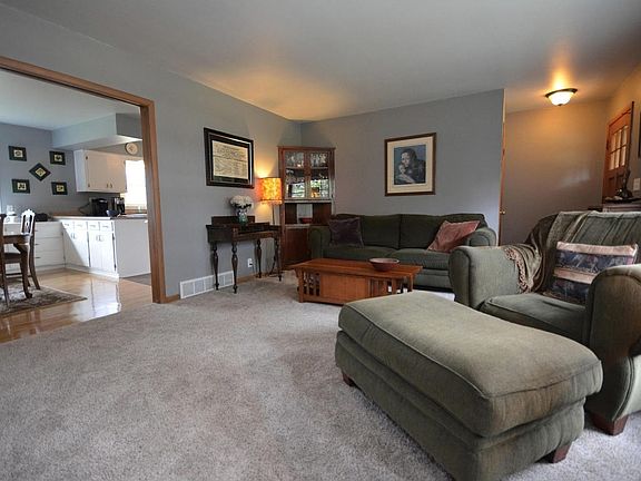 4th image of 5311 S La Salle Dr