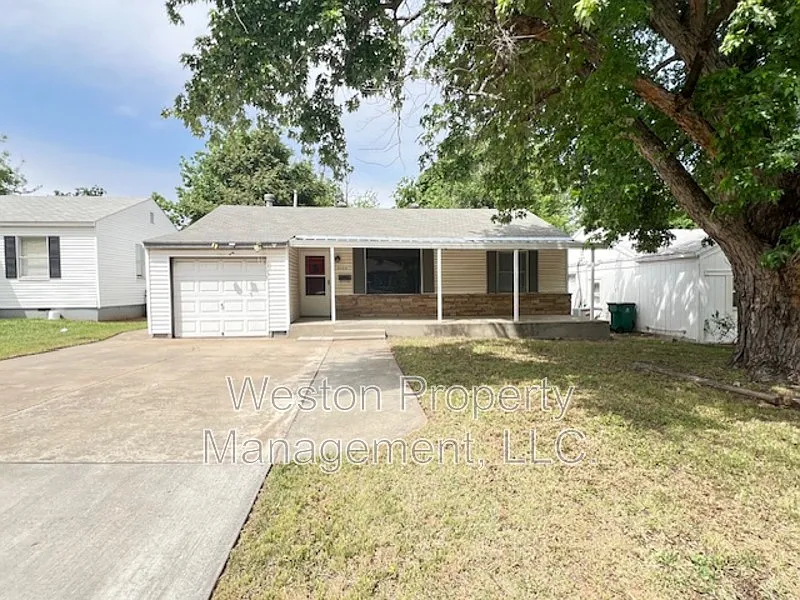 Building Photo - 2477 NW 40th St