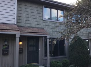 1556 Greenwood Rd, Glenview, IL 60026