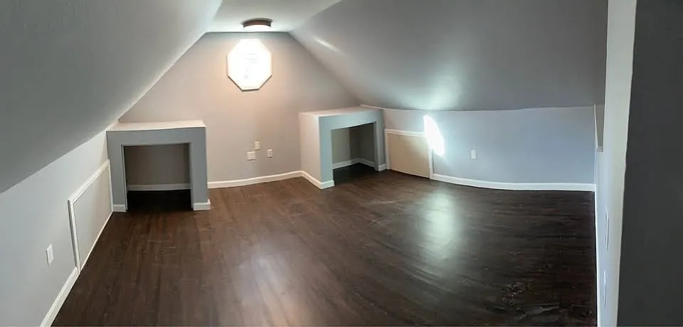 2 bed, $1,650 — Photo 2