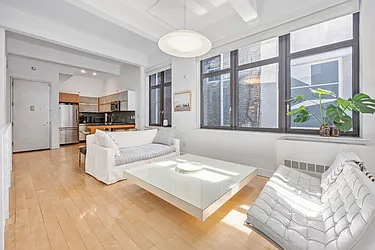 242 South 1st Street, #1D