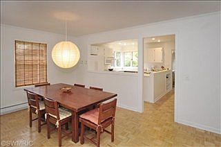 4th image of 3016 Lorraine Ave