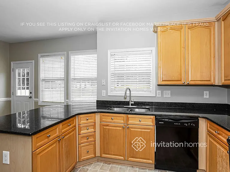 120 Morrocroft Ln — Photo 7