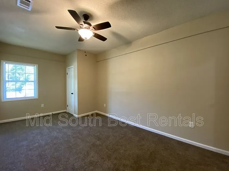 7525 Twin Oaks Rd — Photo 7