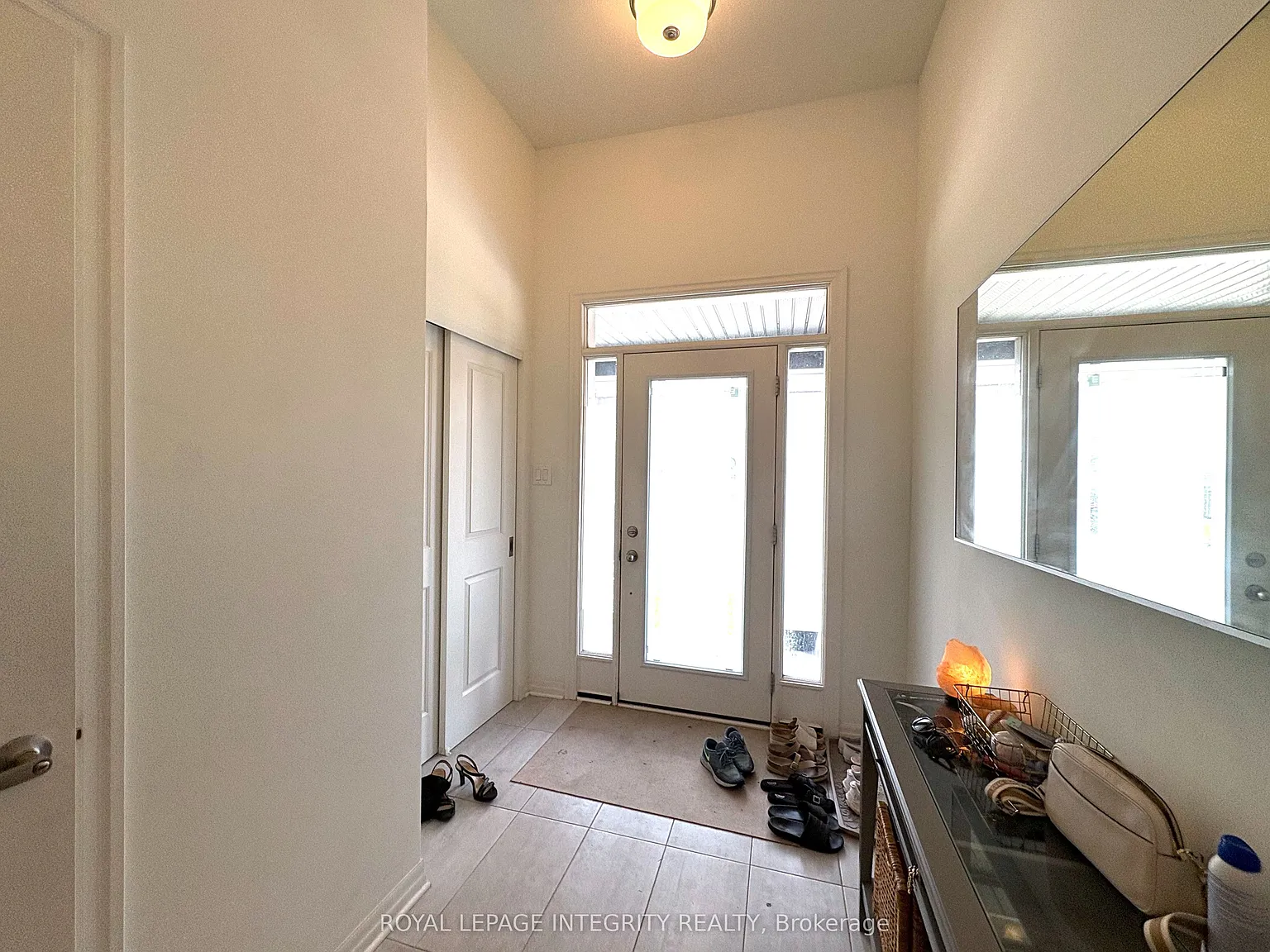 3 bed, $2,600 — Photo 2