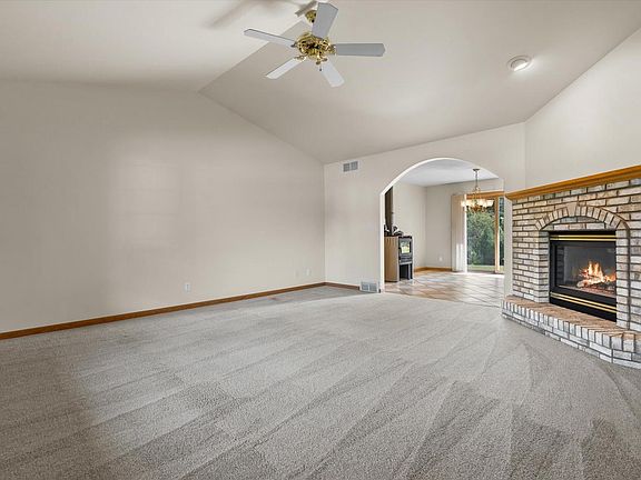 5th image of W2419 Falcon COURT