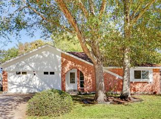 1910 Oaklawn St, Sugar Land, TX 77498