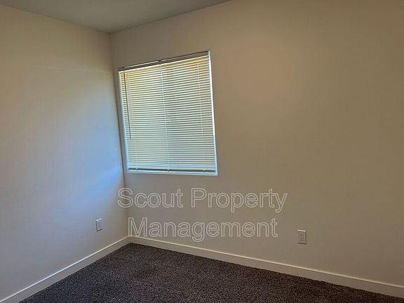 5th image of 13775 Nahum Dr #B