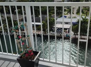 2000 NE 135th Ct N #806, Miami, FL 33186