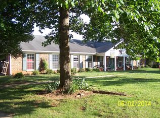 661 Summerest Ct, Kernersville, NC 27284
