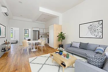 1068 Hancock Street, #1