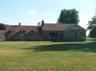 1946 W Maple St, Columbus, KS 66725