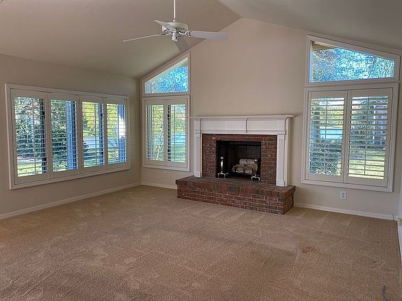 Family room with lakeview