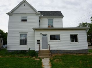 217 E Prairie St #1, Pontiac, IL 61764