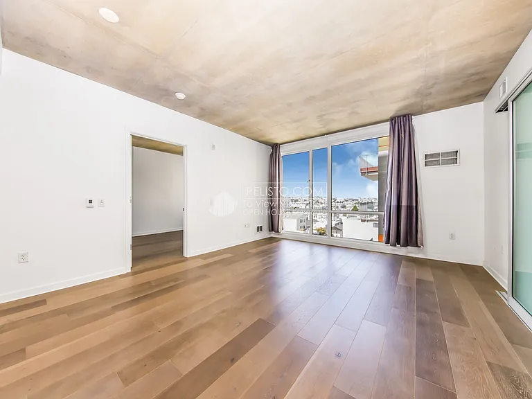45 Bartlett St #705 — Photo 4