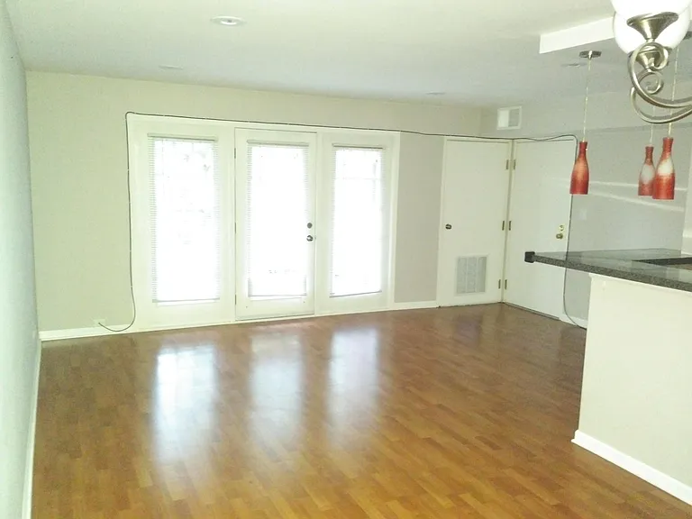 676 Quincy Bridge Ln — Photo 11
