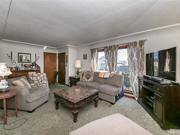 3rd image of 5620 S Sheridan Ave