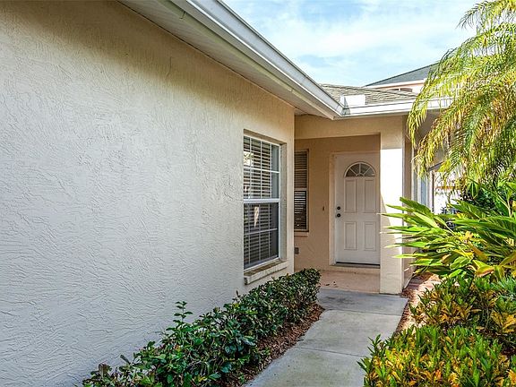 3rd image of 103 Auburn Cove Cir