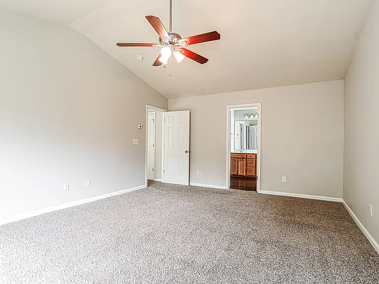 12201 Palomar Dr — Photo 10