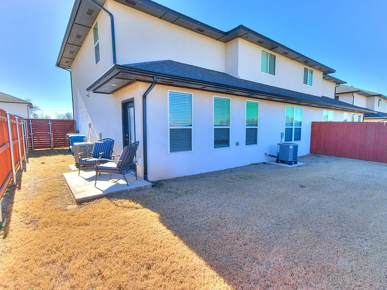 609 Abadan Dr — Photo 65