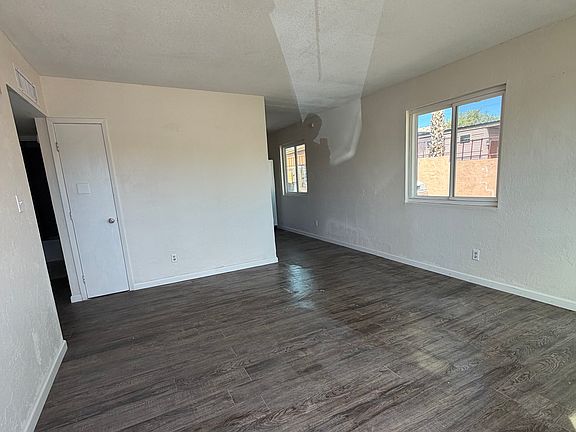 2nd image of 226 W Glenn St