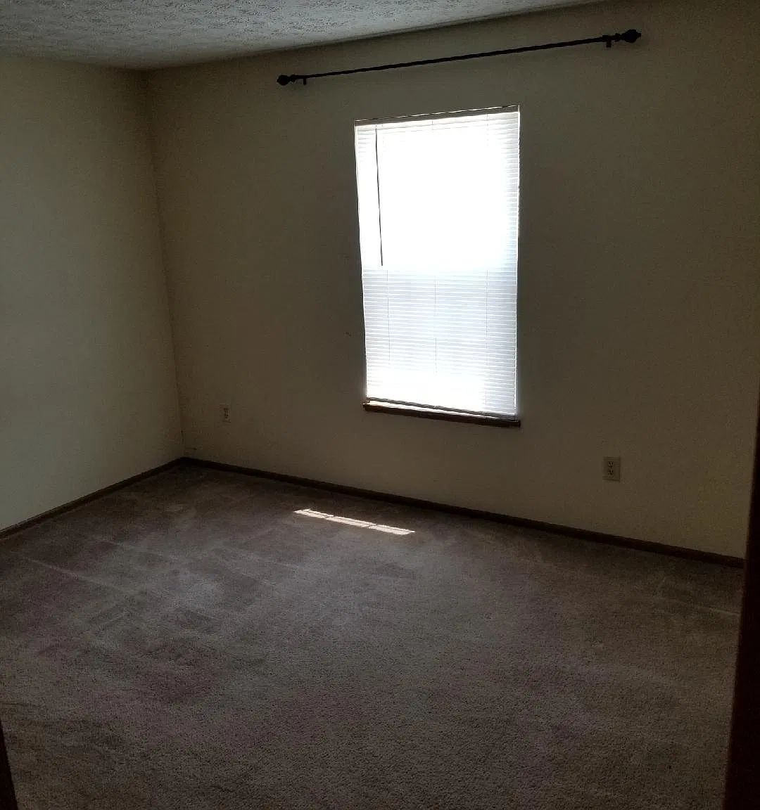 2 bed, 640 sqft, $1,200 — Photo 4
