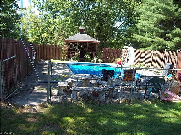 5th image of 834 Dunny Ave