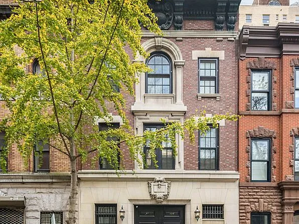 178 E 73rd St, New York, NY 10021