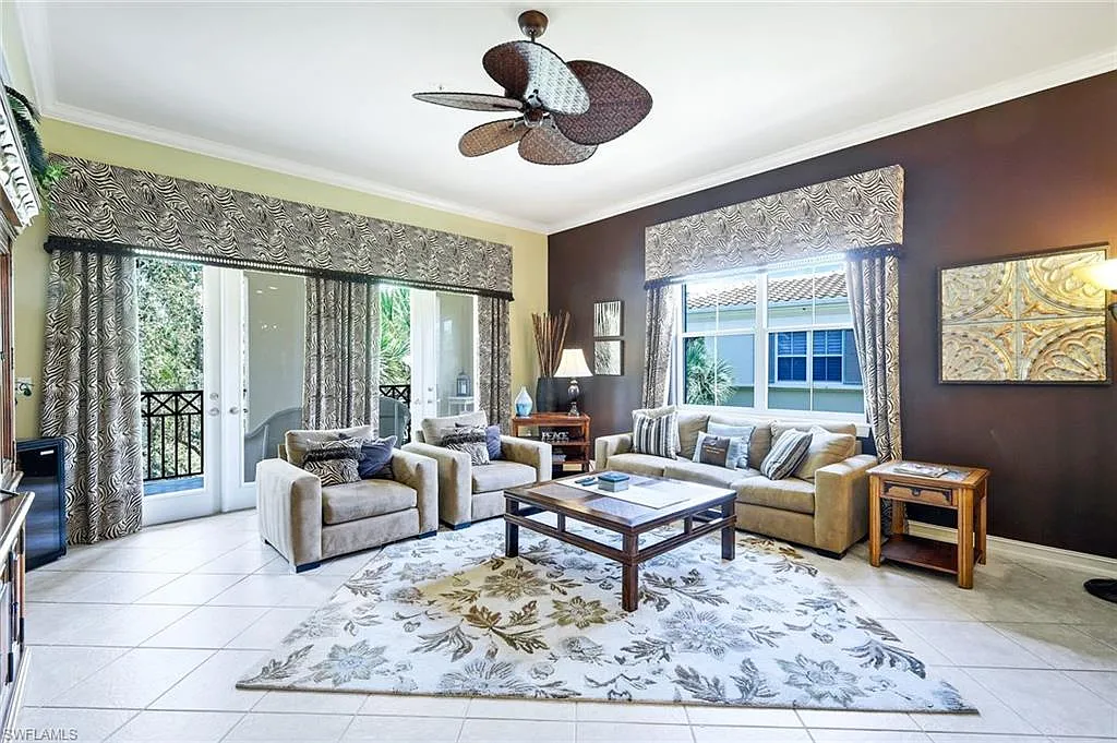 3 bed, 2.0 bath, 2502 sqft, $20,000 — Photo 4